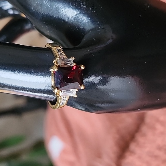 edco Jewelry - Ruby ring